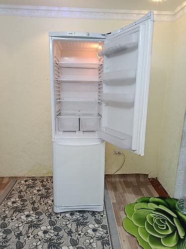 лабо рефрижатор: Холодильник Indesit, Б/у, Двухкамерный, De frost (капельный), 60 * 2 * 60 — 5