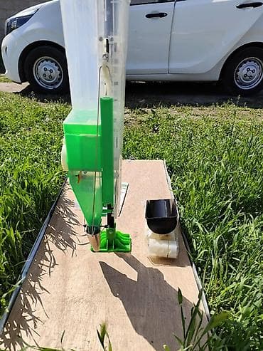 земля для газона: Овощная сеялка, 1 рядные сеялки, Новый — 4