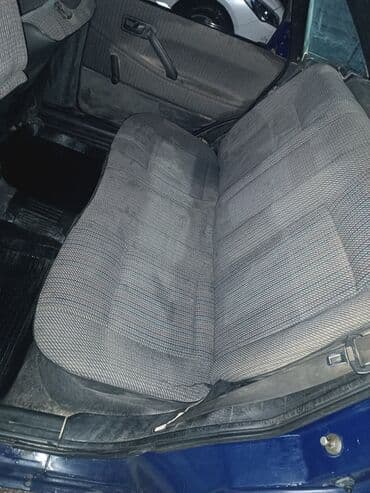 Продажа авто: Volkswagen Passat: 1992 г., 1.8 л, Механика, Бензин, Седан — 10