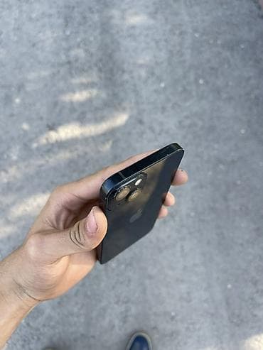 iphone cs: IPhone 13, Б/у, 128 ГБ, Черный, Защитное стекло, 83 % — 5