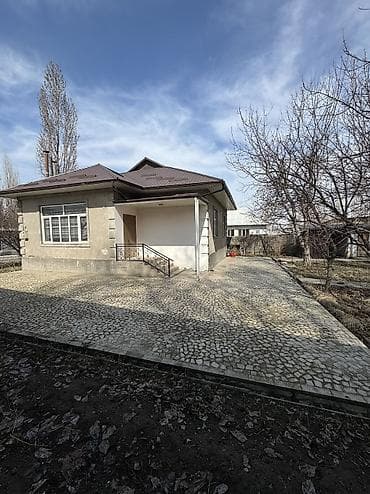 ош жапалак: Продаётся частный дом на участке 8 соток Предлагается к продаже — 1