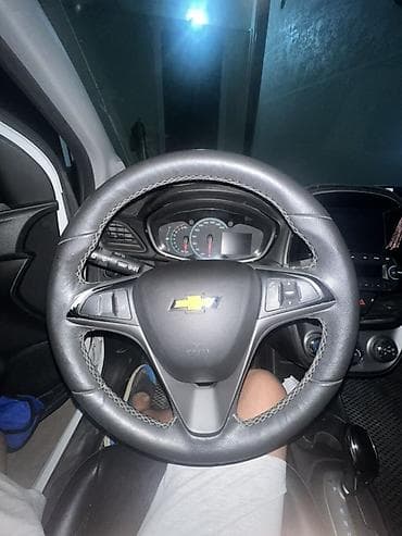 ск пионер: Chevrolet Spark: 2019 г., Автомат, Бензин, Хэтчбэк — 4