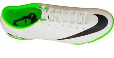 mercurial: Игровая обувь NIKE MERCURIAL VICTORY IV IC SR разработана для — 5
