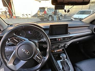 reno duster: Kia Cerato: 2019 г., 1.6 л, Автомат, Бензин, Седан — 5