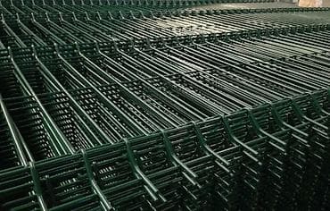 сетка для ограждения футбольного поля: Тосмо тору Гиттер | Заборная сетка Гиттер - это заборные секции — 3