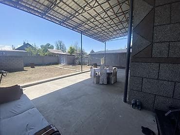 купить дом в константиновке: Продается хороший добротный 1,5 этажный дом в городе Токмок ! По — 5