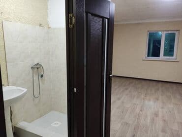 Сниму комнату: Сдаётся помещение/студия в двухэтажном доме. Стиралька холодильник — 4