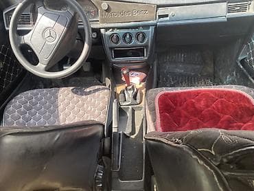 mercedes e13: Mercedes-Benz 190: 1993 г., Механика, Бензин, Седан — 3
