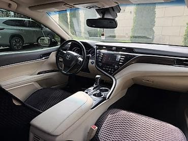 твих диска: Toyota Camry: 2018 г., 2.5 л, Вариатор, Гибрид, Седан — 10