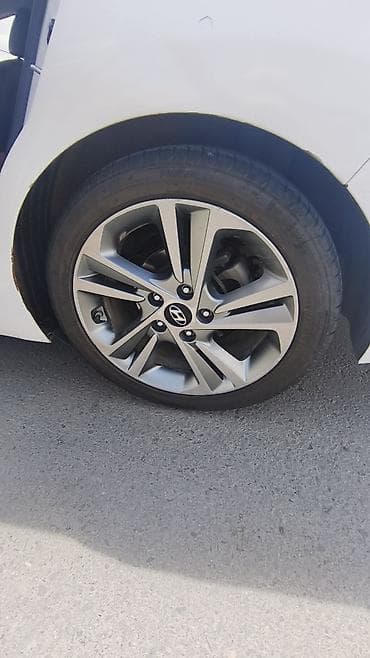 Транспорт: Hyundai Avante: 2018 г., 1.6 л, Автомат, Бензин, Седан — 8