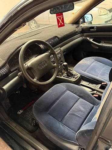 bmw 750 l: Audi A4: 1995 г. — 7