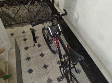 камеры и покрышки для велосипедов: SKILLMAX с прочной черной рамой, дополненной красными и белыми — 1