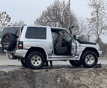 матор от муссо: Mitsubishi Pajero: 2003 г., 2.5 л, Ручные, Дизель, Внедорожник — 2