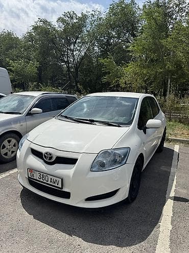 Toyota Auris: 2008 г., Механика, Бензин, Хэтчбэк