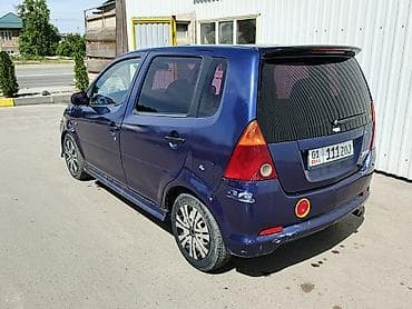 Продажа авто: Daihatsu YRV: 2003 г., 1.3 л, Механика, Бензин, Хэтчбэк — 3