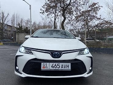 man 8 163: Toyota Corolla: 2019 г., 1.8 л, Автомат, Гибрид, Седан — 5