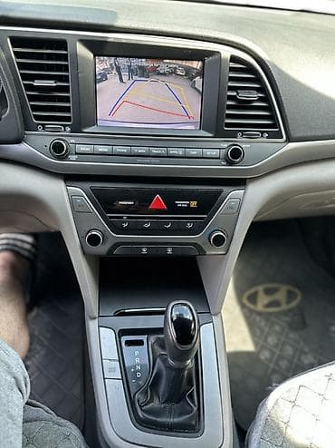 хюндай элантра 3: Hyundai Elantra: 2018 г., Седан — 10
