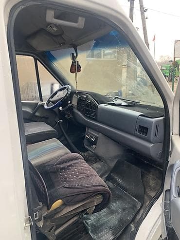 golf venta: Легкий грузовик, Mercedes-Benz — 4