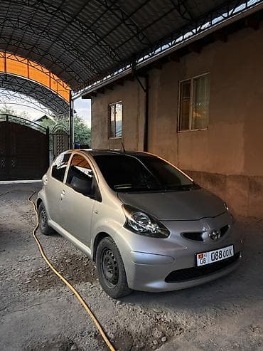 тойота витц 2005: Toyota Aygo: 2007 г., 1 л, Механика, Бензин, Хэтчбэк — 2