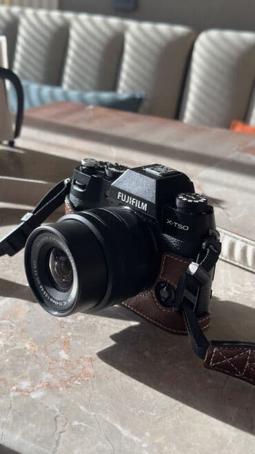 Продаю шикарную беззеркальную камеру Fujifilm X-T50. Это идеальный