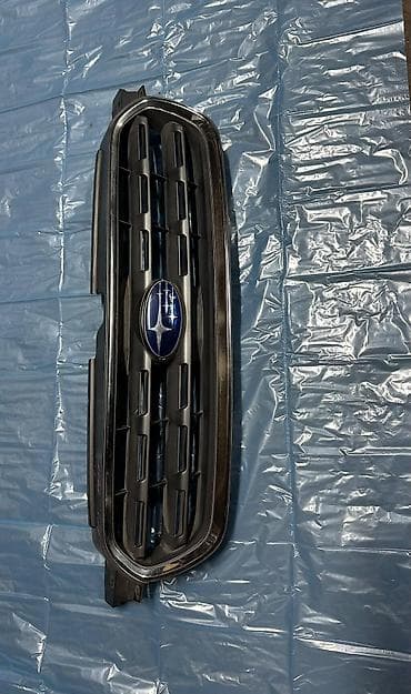 Решетка радиатора Subaru Б/у, Оригинал