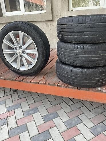 купить резину: Колеса в сборе 215 / R 17, Лето, Б/у, Комплект, Легковые, Литые, отверстий - 5 — 3