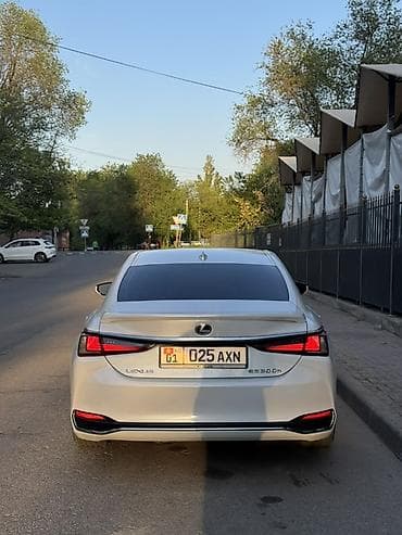 лексус машины: Lexus ES: 2020 г., 2.5 л, Автомат, Гибрид, Седан — 5
