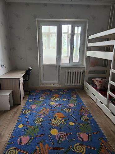 кв токмак: 3 комнаты, Собственник, С мебелью частично — 3