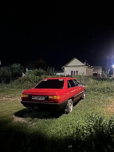 corolla 2003: Audi 100: 1989 г., Седан — 1