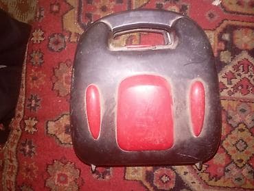 Ножовки: Ручной фрезер (б/у) Описание: - Компактный электрический ручной — 2