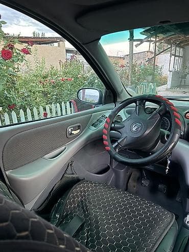 shacman x5000: Nissan Almera Tino: 2003 г., 1.8 л, Механика, Бензин, Хэтчбэк — 3