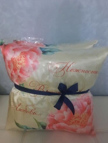 синтепон кусок: (Доставки нет)Продаю декор. подушки. Есть разные расцветки, рисунки — 2