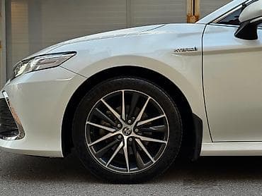 highlander 2012: Toyota Camry: 2022 г., 2.5 л, Вариатор, Гибрид, Седан — 3