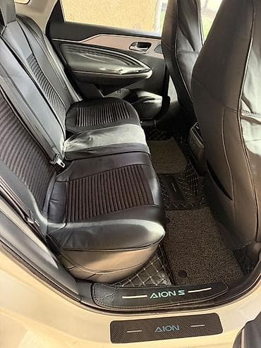GAC: Aion S Plus — электрический седан белого цвета. Ключевые особенности — 6