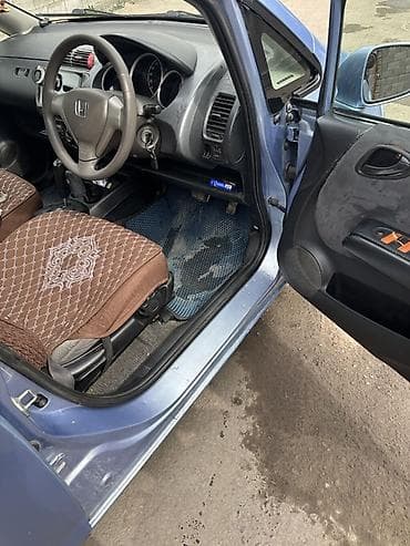 поддон на фит: Honda Fit: 2002 г., 1.3 л, Автомат, Бензин, Хэтчбэк — 8