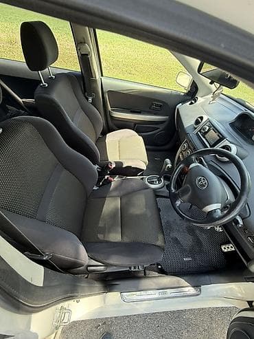 Продажа авто: Toyota Ist: 2002 г., 1.5 л, Автомат, Бензин, Хэтчбэк — 8