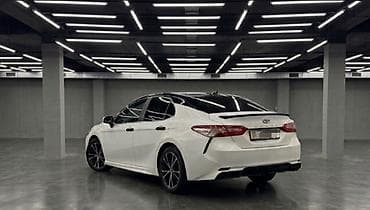 e34 520: Toyota Camry: 2020 г., 2.5 л, Автомат, Гибрид, Седан — 3