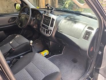 степ эреф 1: Ford Escape: 2003 г., 2 л, Кол менен иштөөчү, Бензин, Кроссовер — 9