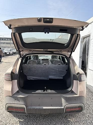 eclipse cross: Электромобиль кроссовер (компактный SUV) Кузов и дизайн: - — 6