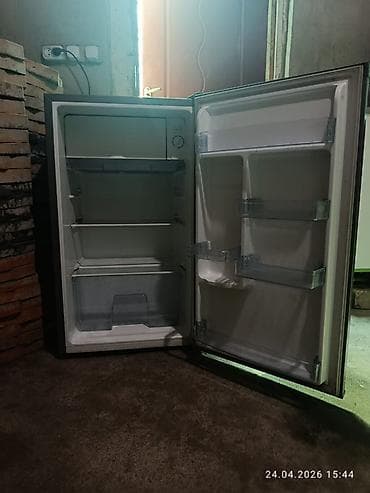 micro cd: Холодильник Avangard, Минихолодильник — 1