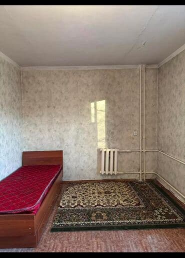 сдаётся квартира старый толчок: 1 комната, 18 м², Гостиничный тип, 2 этаж, Старый ремонт — 3