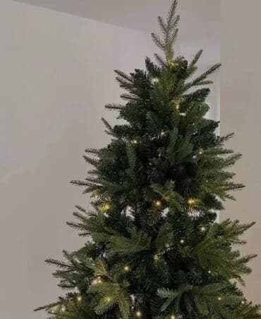 лейка садовая: Искусственная новогодняя ёлка, высота 180 см. Описание: - Пушистая — 3