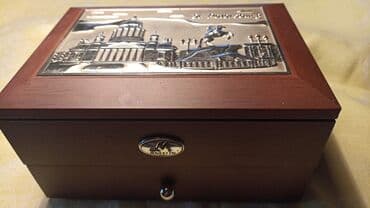 продать золотую цепочку: Косметичка, Унисекс, Новый — 1