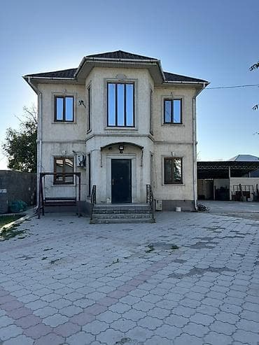Продается двухэтажный кирпичный дом ▫️ Площадь дома — более 160 м² ▫️ at lalafo.kg Продается двухэтажный кирпичный дом ▫️ Площадь дома — более 160 м² ▫️
