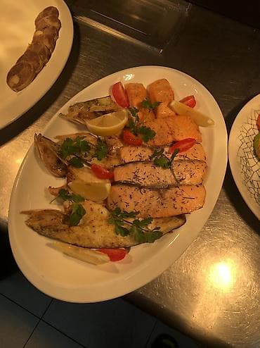 Требуется Повар : Горячий цех, Европейская кухня, 1-2 года опыта