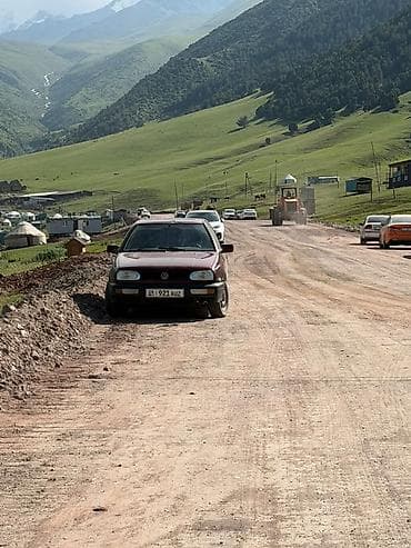 м111 2.0: Volkswagen Golf: 1992 г., 1.8 л, Механика, Хэтчбэк — 2