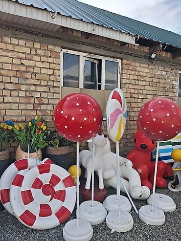 костюм деда мороза: Большие декоративные фигуры и тематический реквизит для улицы и — 6