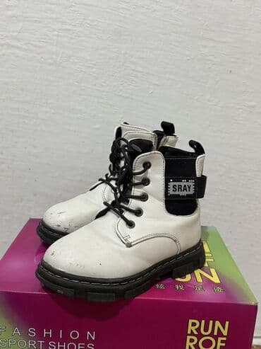 мурские туфли: •сапоги дутики 27 размер-700 сомов •сапоги девчачьи (серый 32 — 2