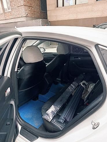 Hyundai Sonata: 2017 г., 1.6 л, Автомат, Бензин, Седан — 6