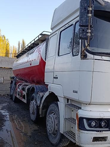 лампы для освещения: Тягач, Shacman, Цистерна — 2